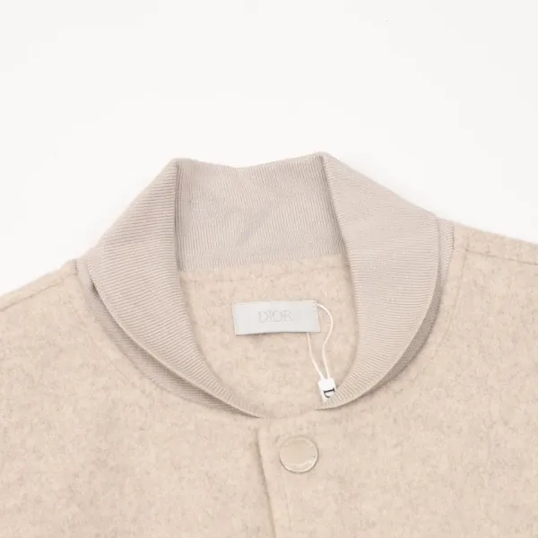【BALENCIAGA 公式旗艦店】バレンシアガ ジャケット着 好評に付き再入荷!241119 【BALENCIAGA 公式旗艦店】バレンシアガ ジャケット着 好評に付き再入荷!241119