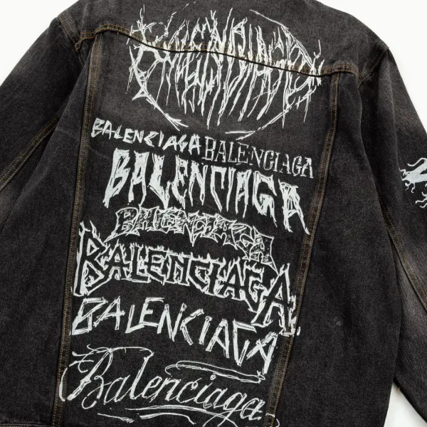 【BALENCIAGA  公式旗艦店】バレンシアガ  ジャケット着 ご好評に付き再入荷！241022