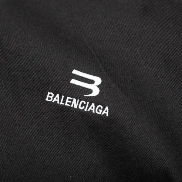 【BALENCIAGA】バレンシアガ  ジャケット着  ご好評に付き再入荷！240924