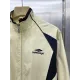 【BALENCIAGA 公式旗艦店】 バレンシアガ  ジャケット着 好評に付き再入荷 240827
