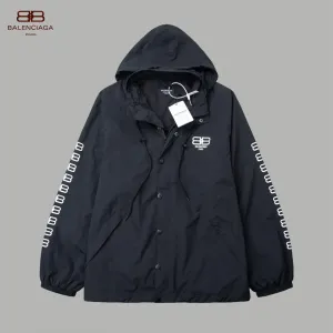 【BALENCIAGA 公式旗艦店】 バレンシアガ  ジャケット着 好評に付き再入荷 240827