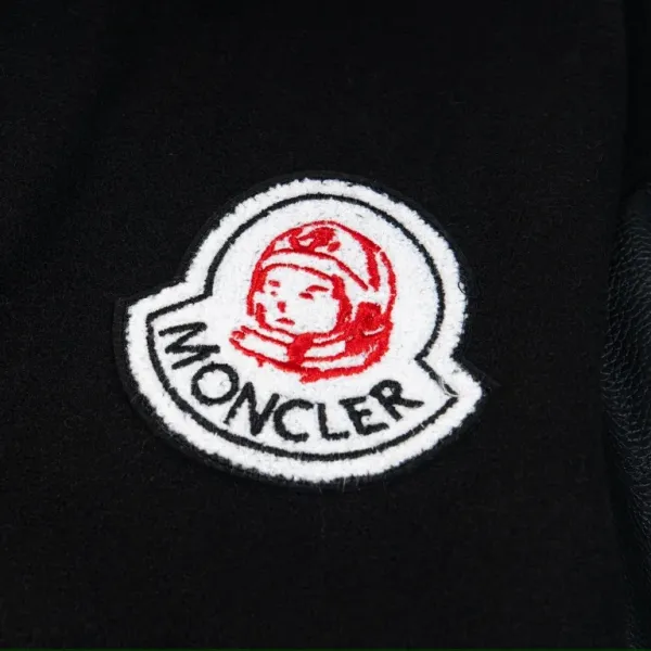 【MONCLER 公式旗艦店】 モンクレール  ジャケット着 ご好評に付き再入荷！241212