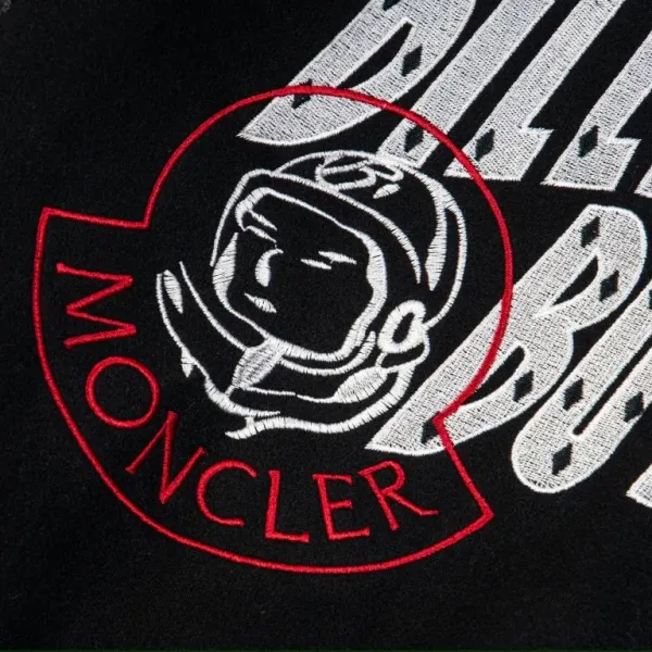 【MONCLER 公式旗艦店】 モンクレール  ジャケット着 ご好評に付き再入荷！241212