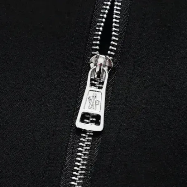 【MONCLER】モンクレール、スーツ 【即日出荷】ご好評に付き再入荷！240918