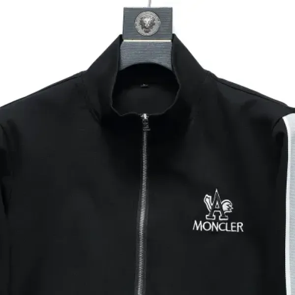 【MONCLER】モンクレール、スーツ 【即日出荷】ご好評に付き再入荷！240918