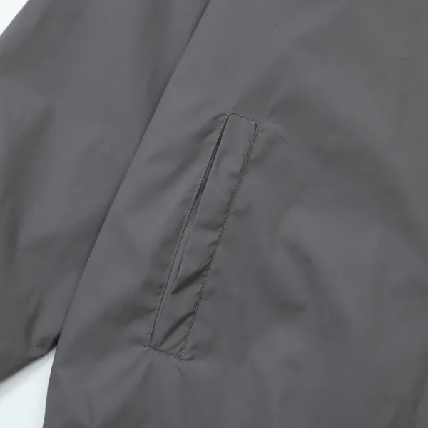 【MONCLER  公式旗艦店】モンクレール  ジャケット着 好評に付き再入荷 240826