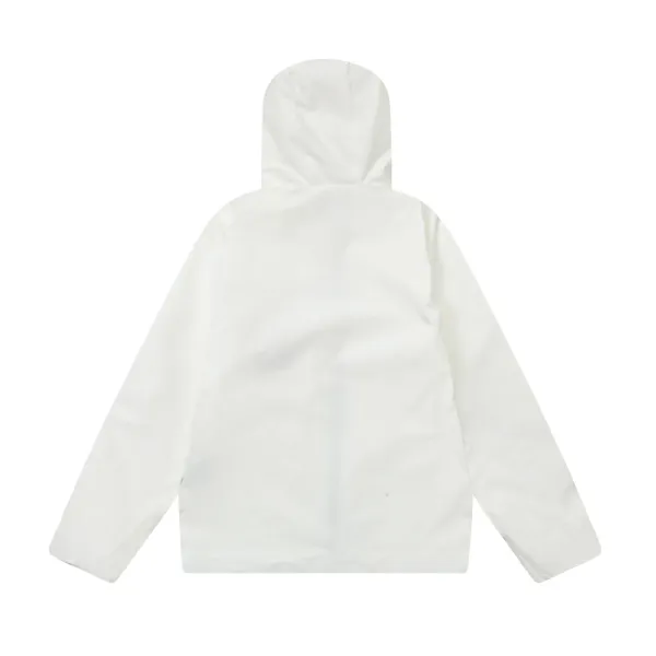 【MONCLER  公式旗艦店】モンクレール  ジャケット着 好評に付き再入荷 240826