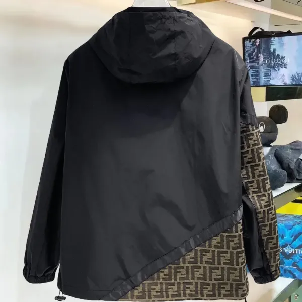 【FENDI  公式旗艦店】フェンディ  ジャケット着 好評に付き再入荷 241223