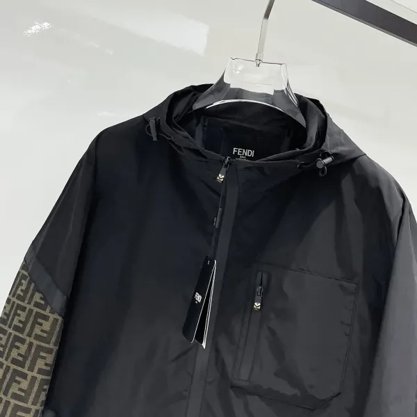 【FENDI  公式旗艦店】フェンディ  ジャケット着 好評に付き再入荷 241223