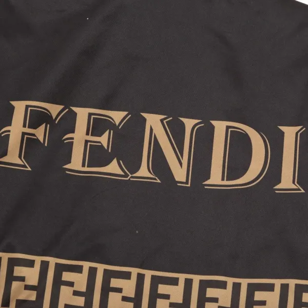 【FENDI  公式旗艦店】フェンディ  ジャケット着 ご好評に付き再入荷！241021