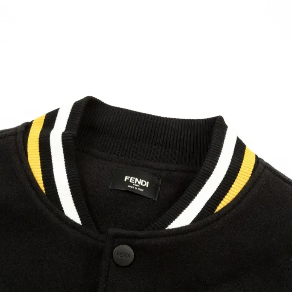 【FENDI 公式旗艦店】フェンディ  ジャケット着 ご好評に付き再入荷！241021