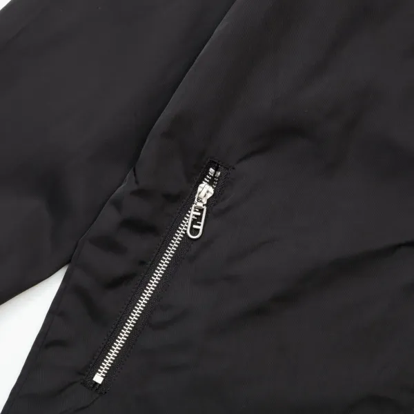 【FENDI  公式旗艦店】フェンディ ジャケット着 好評に付き再入荷 240826