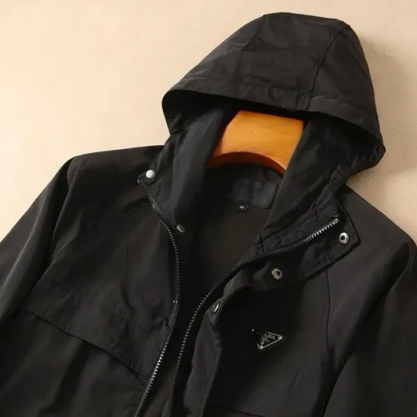 【PRADA  公式旗艦店】プラダ   ジャケット着 ご好評に付き再入荷！250107