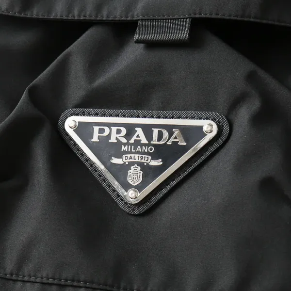 【PRADA  公式旗艦店】プラダ   ジャケット着 ご好評に付き再入荷！250107