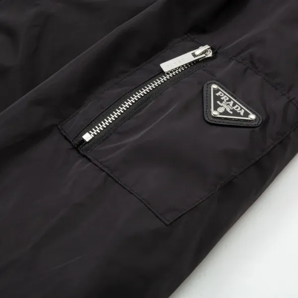 【PRADA  公式旗艦店】プラダ  ジャケット着 好評に付き再入荷 241224