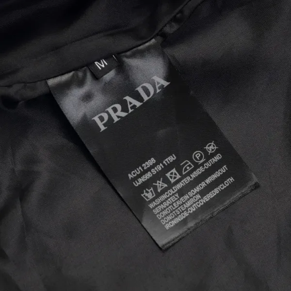 【PRADA  公式旗艦店】プラダ  ジャケット着 好評に付き再入荷 241224