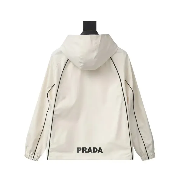 【PRADA  公式旗艦店】 プラダ  ジャケット着 ご好評に付き再入荷！241024