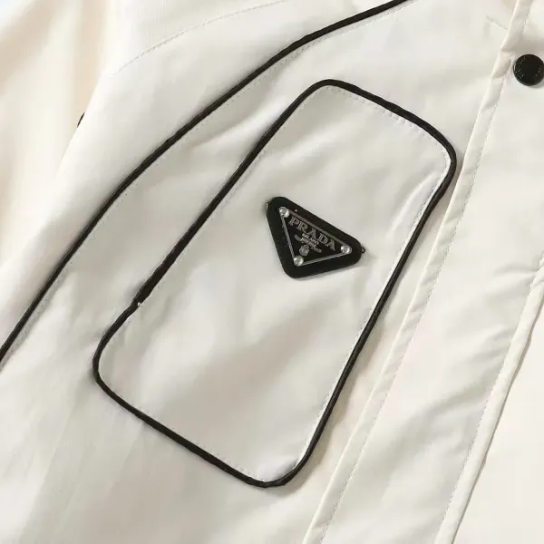 【PRADA  公式旗艦店】 プラダ  ジャケット着 ご好評に付き再入荷！241024