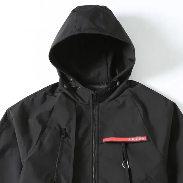【PRADA  公式旗艦店】 プラダ  ジャケット着 ご好評に付き再入荷！241024