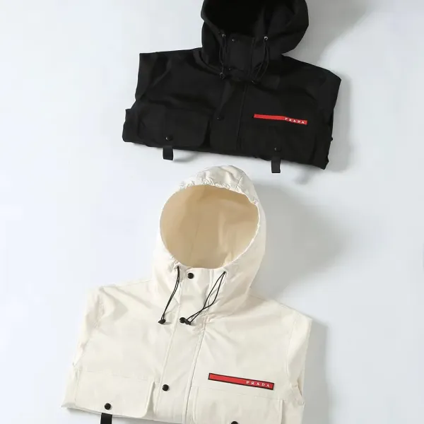 【PRADA 公式旗艦店】 プラダ ジャケット着 ご好評に付き再入荷!241024 【PRADA 公式旗艦店】 プラダ ジャケット着 ご好評に付き再入荷!241024