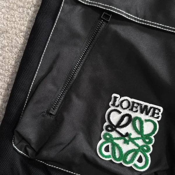 【LOEWE 公式旗艦店】ロエベ  ジャケット着 好評に付き再入荷 241224