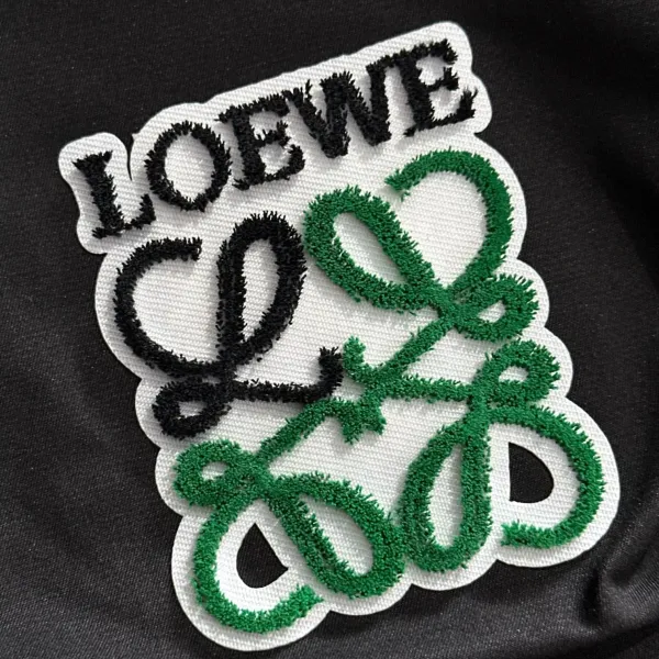 【LOEWE 公式旗艦店】ロエベ  ジャケット着 好評に付き再入荷 241224