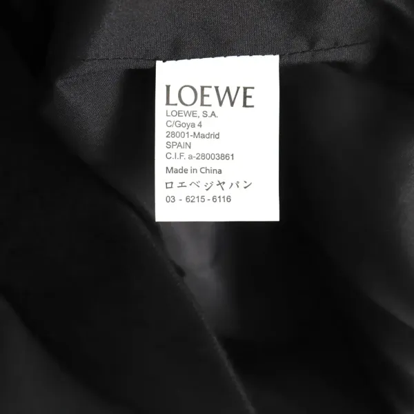 【LOEWE 公式旗艦店】ロエベ  ジャケット着 好評に付き再入荷 241224