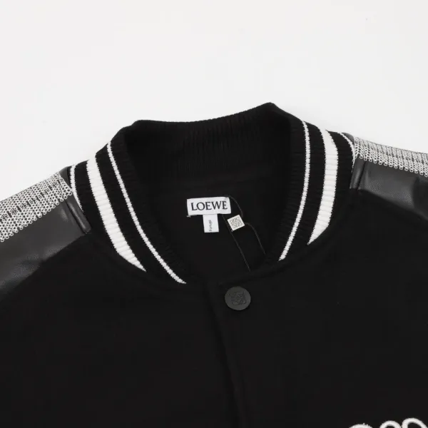 【LOEWE  公式旗艦店】ロエベ  ジャケット着 ご好評に付き再入荷！241024