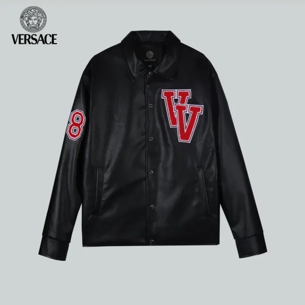 【VERSACE  公式旗艦店】ヴェルサーチ  ジャケット着 ご好評に付き再入荷！241024