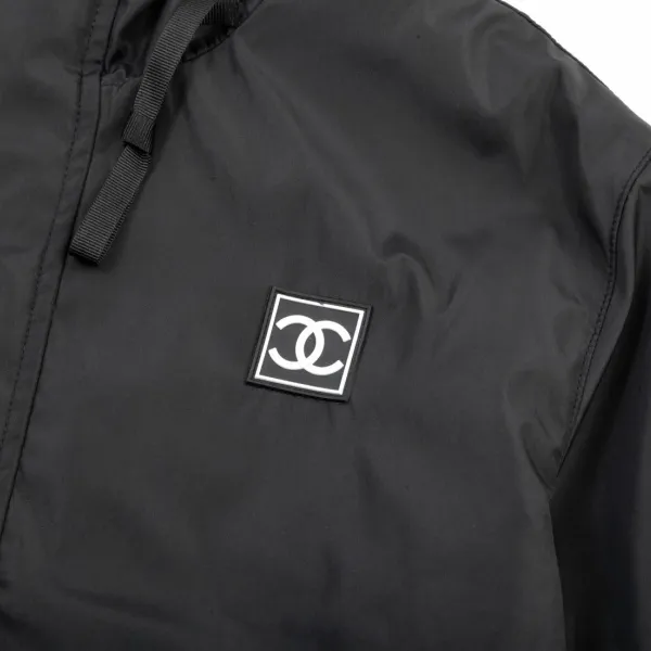 【CHANEL  公式旗艦店】シャネル   ジャケット着 好評に付き再入荷！241223