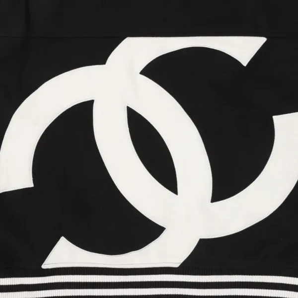 【CHANEL  公式旗艦店】シャネル   ジャケット着 好評に付き再入荷！241111