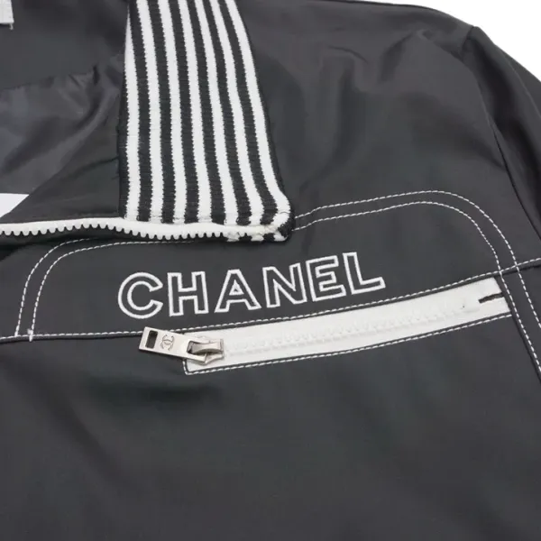 【CHANEL  公式旗艦店】シャネル  ジャケット着好評に付き再入荷！