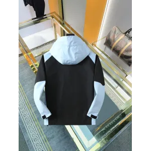 【ARCTERYX  公式旗艦店】アークテリクス  ジャケット着 ご好評に付き再入荷！250107