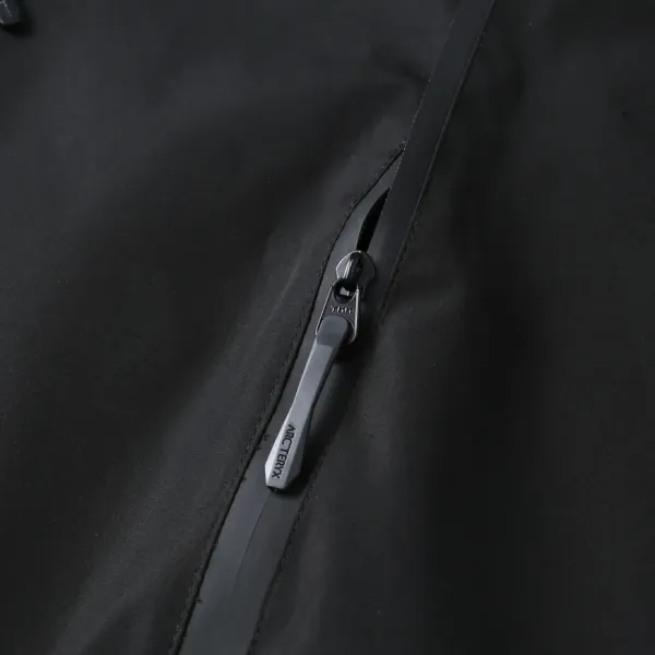 【ARCTERYX  公式旗艦店】アークテリクス  ジャケット着 ご好評に付き再入荷！250107