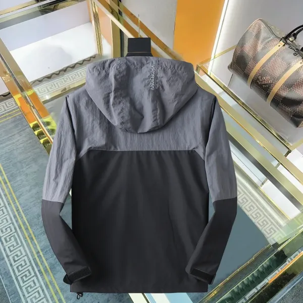 【ARCTERYX  公式旗艦店】アークテリクス  ジャケット着 ご好評に付き再入荷！250107