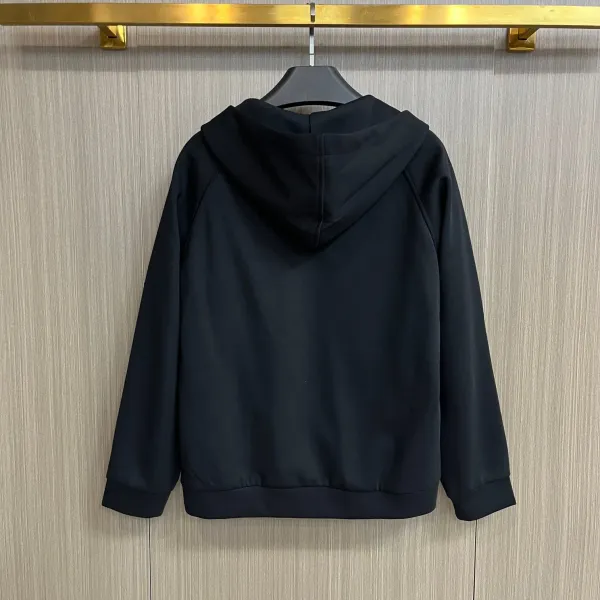 【ARCTERYX  公式旗艦店】アークテリクス  ジャケット着 ご好評に付き再入荷！250107