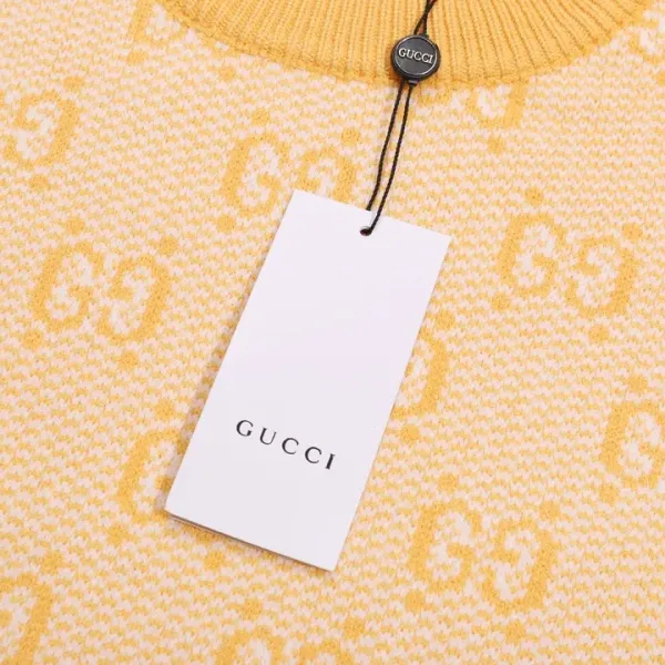 【GUCCI  公式旗艦店】グッチ  セーター好評に付き再入荷！ 241104