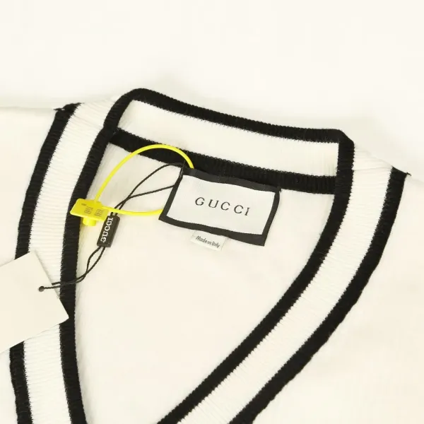 【GUCCI  公式旗艦店】グッチ  セーター好評に付き再入荷！ 241029