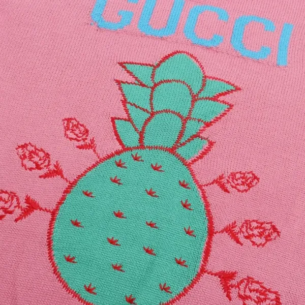 【GUCCI  公式旗艦店】グッチ  セーター好評に付き再入荷！ 241029