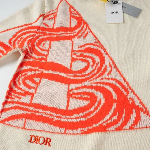 【DIOR 公式旗艦店】ディオール  セーター好評に付き再入荷！250108