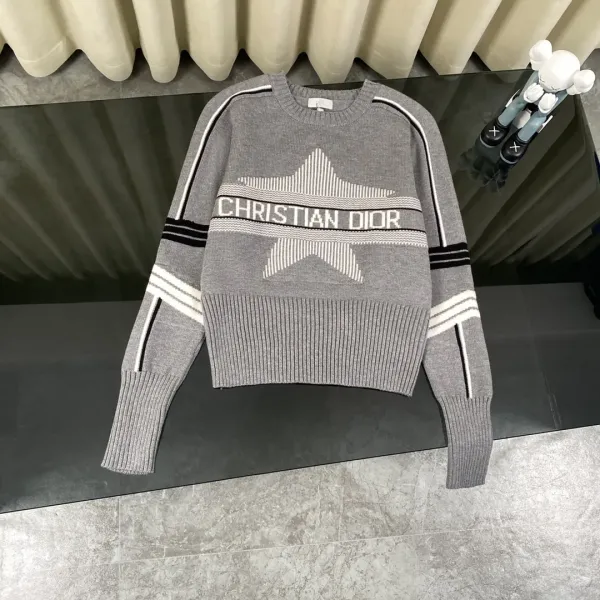 【DIOR 公式旗艦店】ディオール  セーター好評に付き再入荷！250108