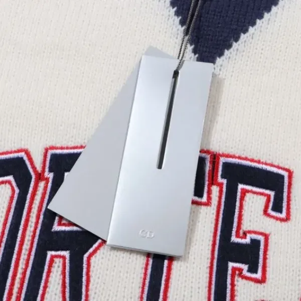 【DIOR  公式旗艦店】ディオール  セーター好評に付き再入荷！250108