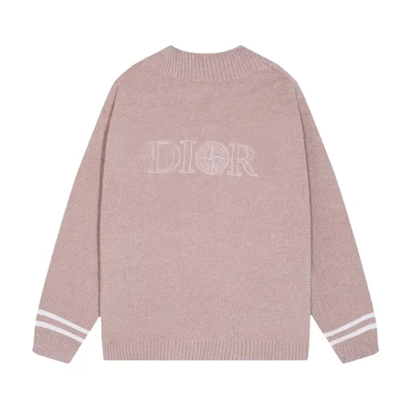 【DIOR  公式旗艦店】ディオール  セーター好評に付き再入荷！ 241031