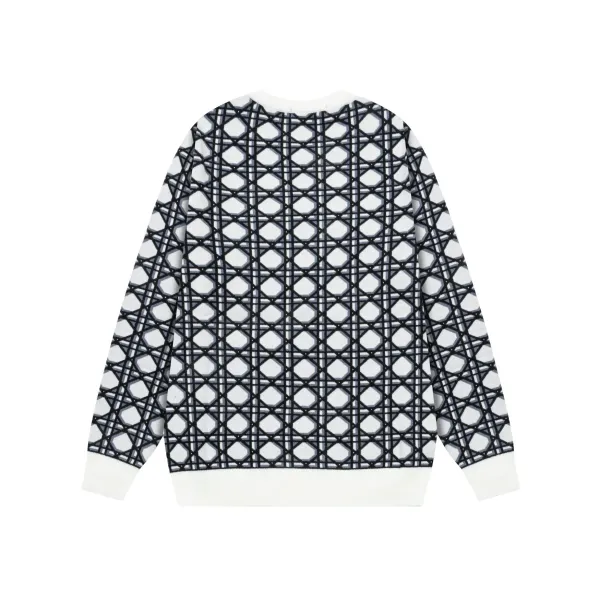 【DIOR  公式旗艦店】ディオール  セーター好評に付き再入荷！ 241031