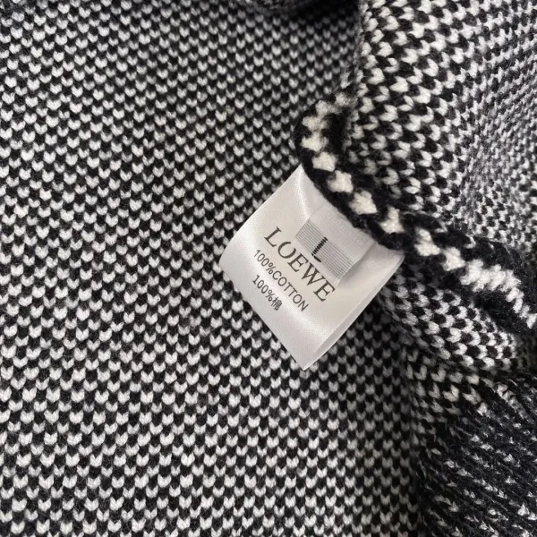 【LOEWE  公式旗艦店】ロエベ  セーター好評に付き再入荷！ 250109