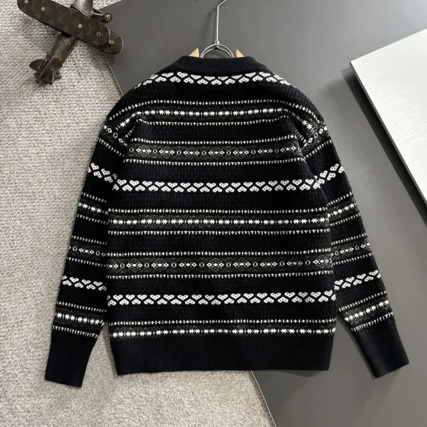 【LOEWE  公式旗艦店】ロエベ  ジャケット着 ご好評に付き再入荷！250109