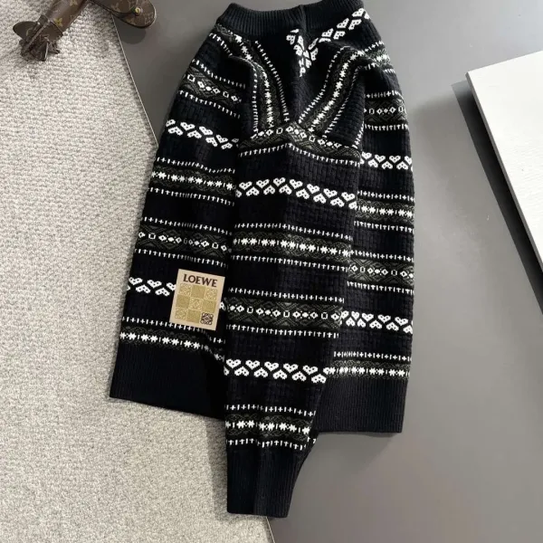 【LOEWE  公式旗艦店】ロエベ  ジャケット着 ご好評に付き再入荷！250109