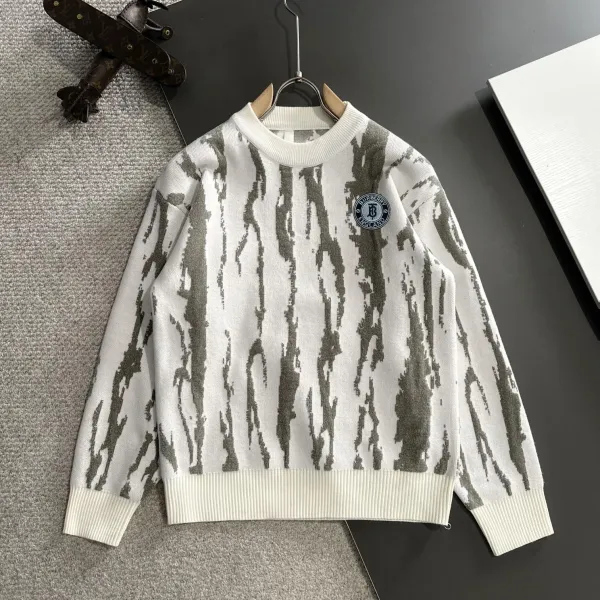 【BURBERRY 公式旗艦店】バーバリー セーター好評に付き再入荷！241231