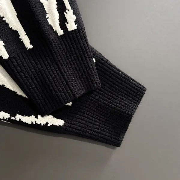【BURBERRY 公式旗艦店】バーバリー セーター好評に付き再入荷！241231