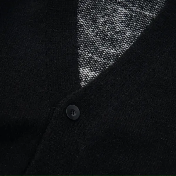 【BURBERRY 公式旗艦店】バーバリー  セーター好評に付き再入荷！241231